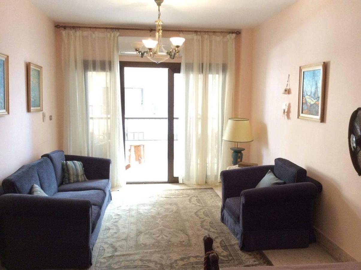 アレクサンドリアSea & Garden View At Al-Muntazh Towers - إطلاله علي البحر و حدائق قصر المنتزهアパートメント エクステリア 写真