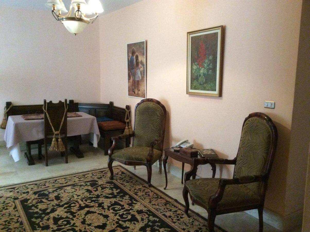 アレクサンドリアSea & Garden View At Al-Muntazh Towers - إطلاله علي البحر و حدائق قصر المنتزهアパートメント エクステリア 写真